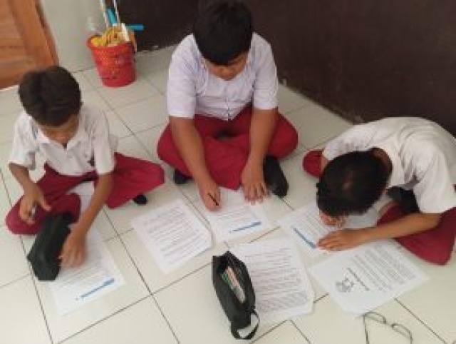 Sastra Anak dan Literatur Circle