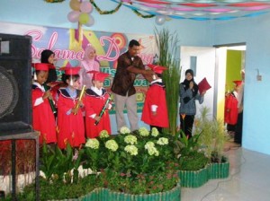 Wisuda peserta didik TK Awliya